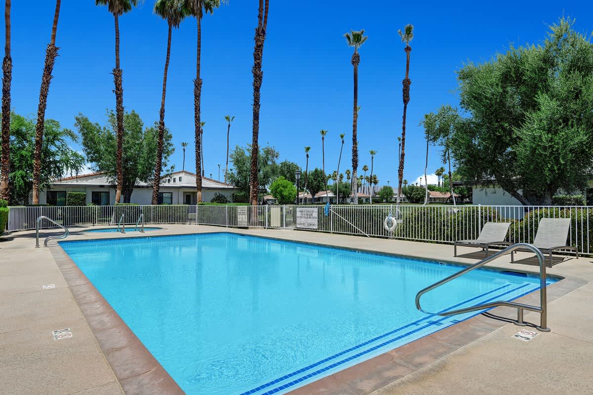 COMMUNITY POOL.jpg mls