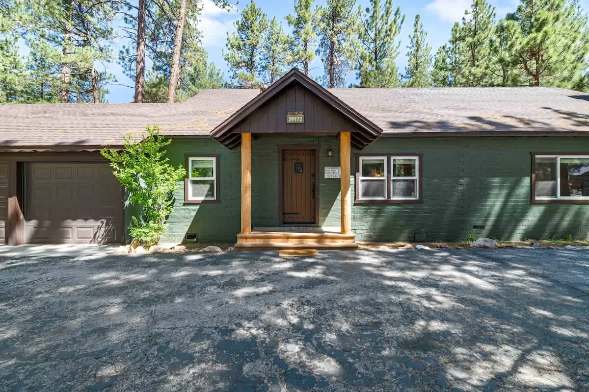 Rustic Ridge Manor-142