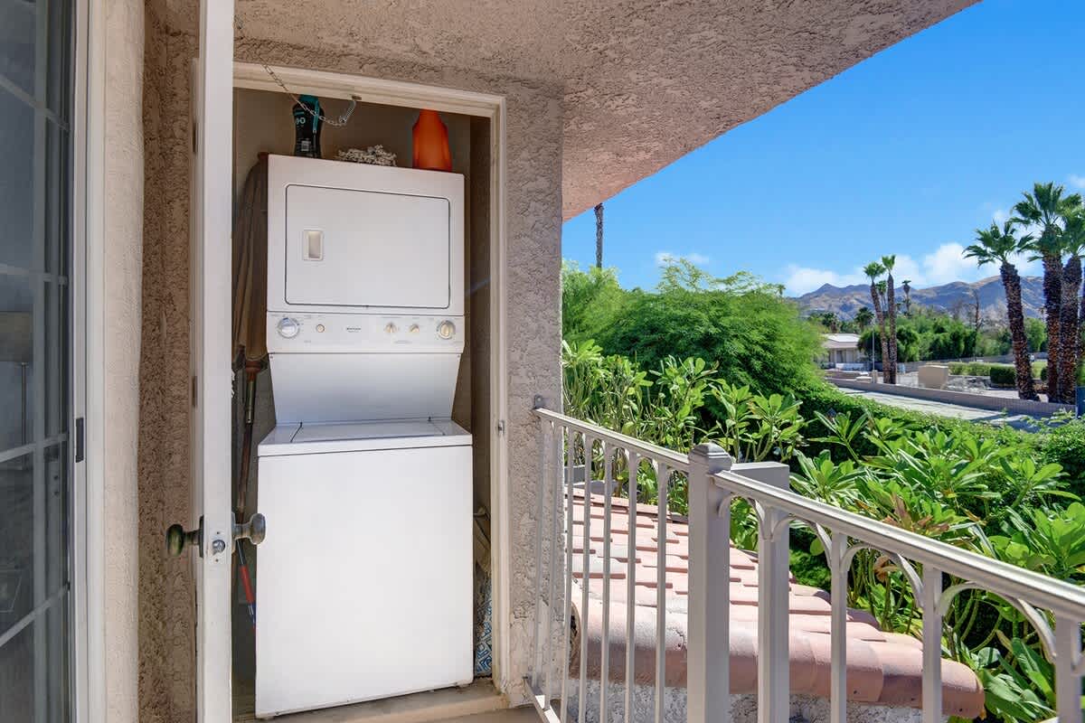 Mascarpones Mojo Dojo - Alice Lodging