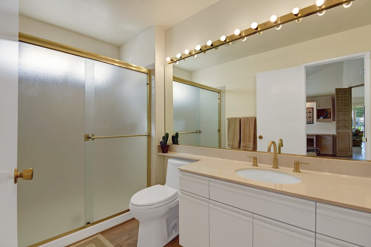 DEN BATHROOM.jpg mls